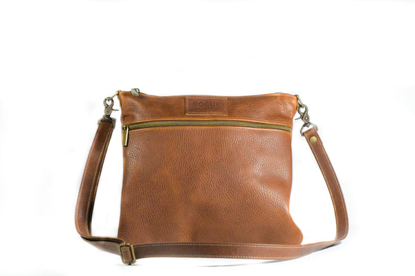 A Rogue Industries Ellis River Crossbody Bag in Leather on a white background.