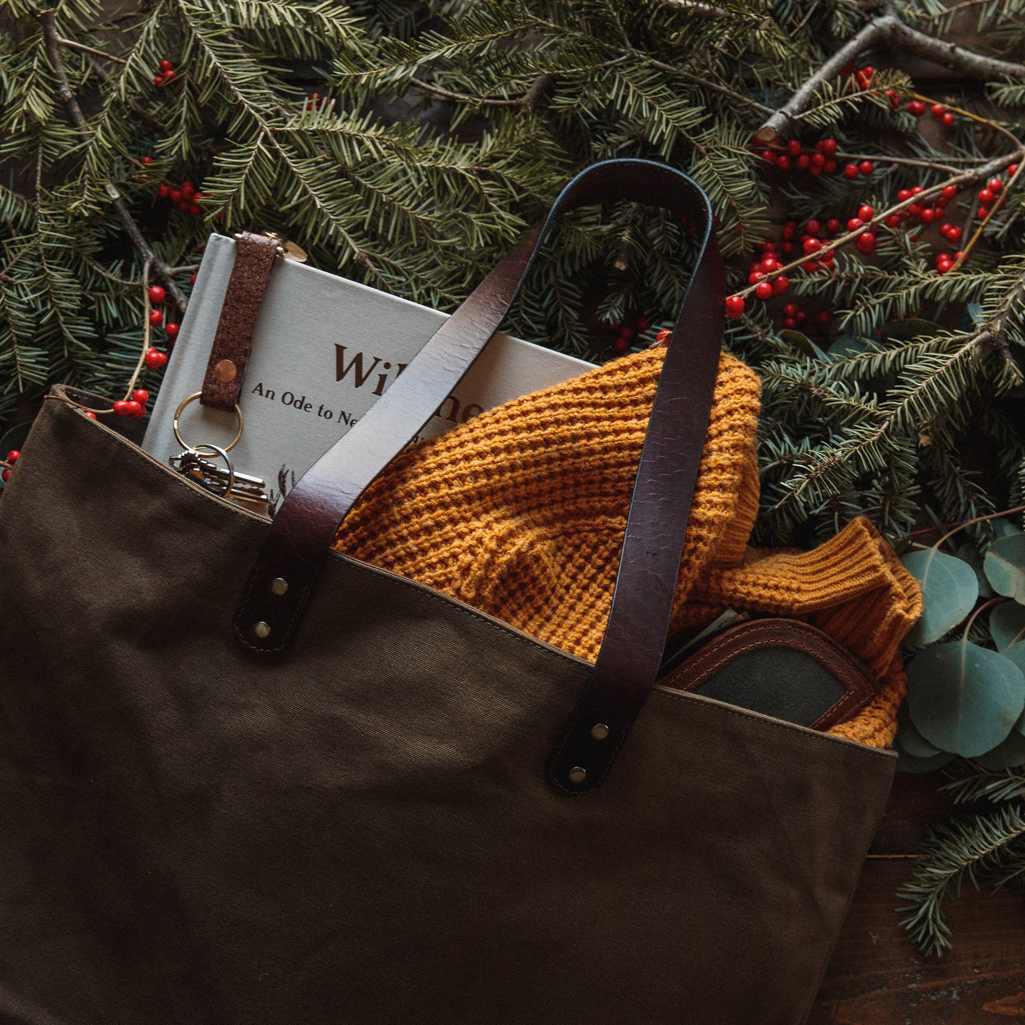 Waxed Canvas Tote Bag - Water-Resistant and Functional | Mayko Bags GreenCanvas / Bag+ Pockets+ Pins