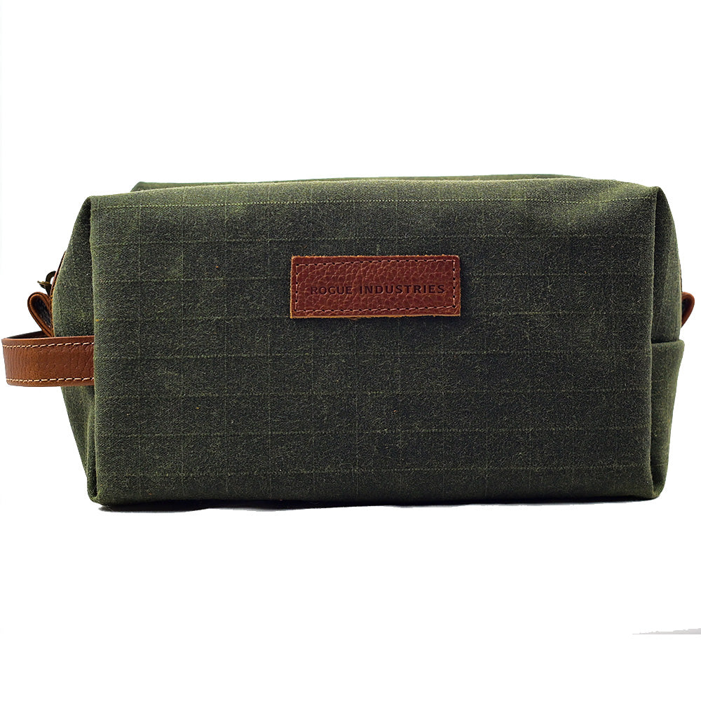 canvas travel toiletry bag shaving dopp case kit Men's | Waxed Dopp Kit leather shoulder messenger bag Color:basin green w/fitz trout A latching grab handle Adidas 3D Roll Top