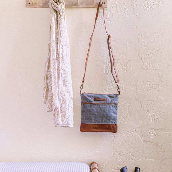 Myra rocky online shoulder bag